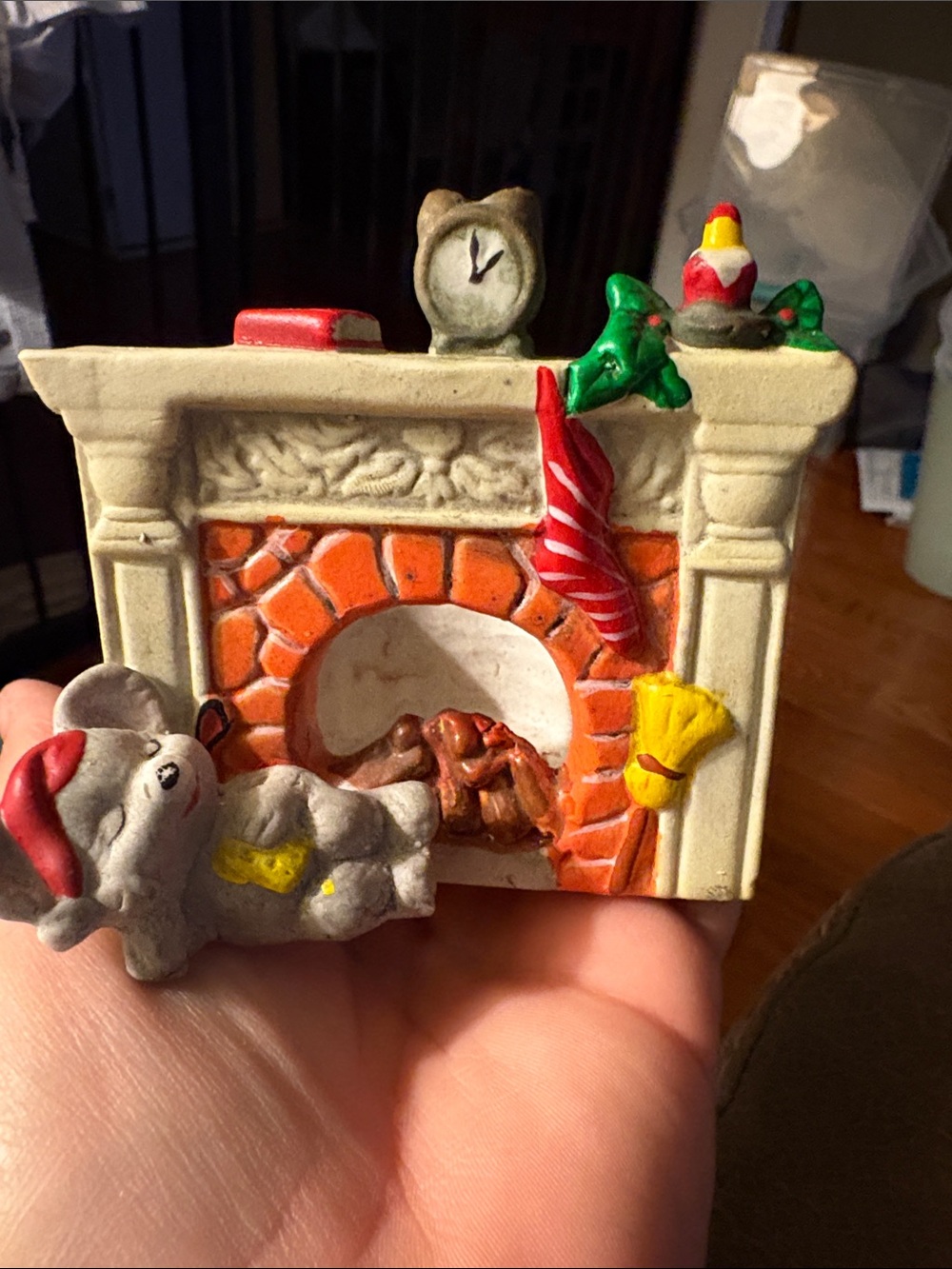 1987 Vintage Christmas Mouse with Fireplace Candle Holder Night Before Christmas